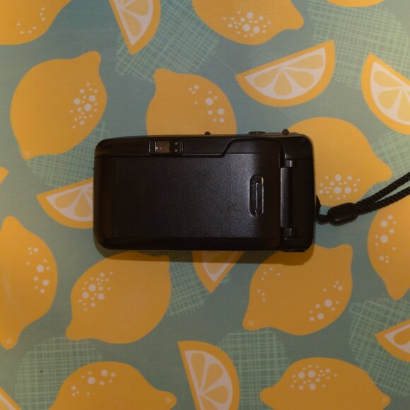 Olympus Infinity Stylus Zoom 35-70mm Film Camera Near Mint - Read Description - Picture 8 of 10